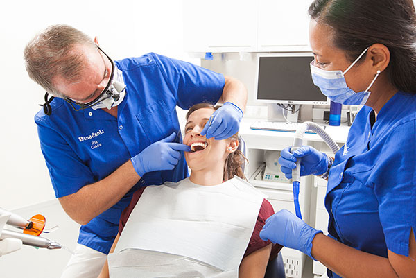 Paradox Dekking binnenkort Op controle bij de tandarts? - conserverende tandheelkunde | Benedenti
